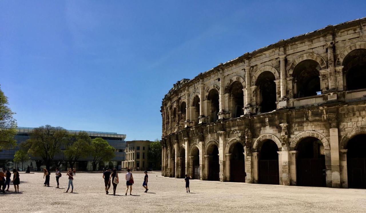 Uzes Decouvertes Exterior photo