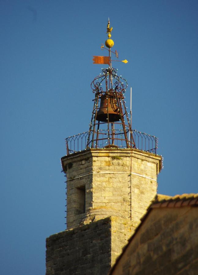 Uzes Decouvertes Exterior photo